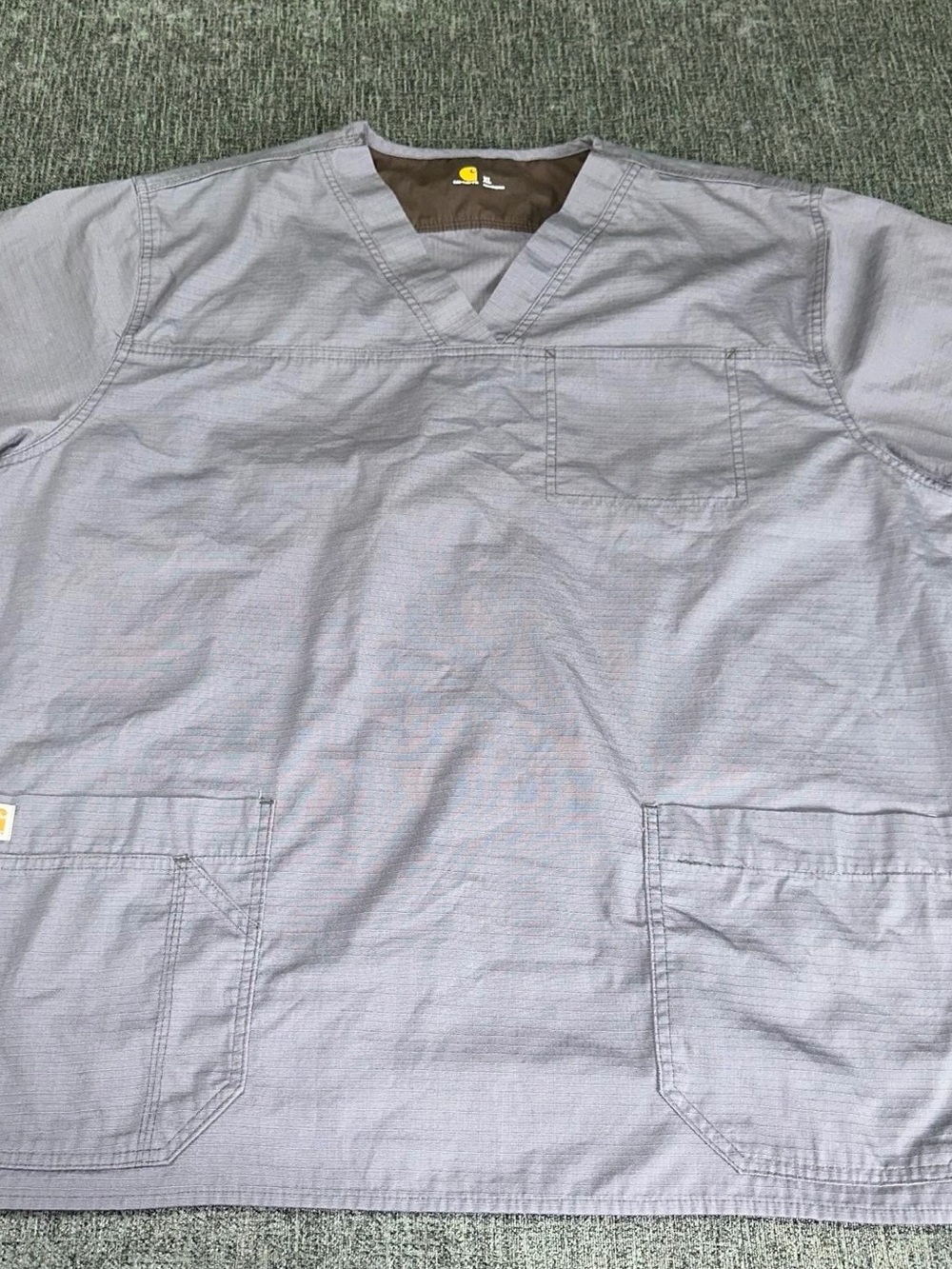 Carhartt Scrub Shirt Mens XL Gray V Neck Short Sleeve Medical Pockets Workwear